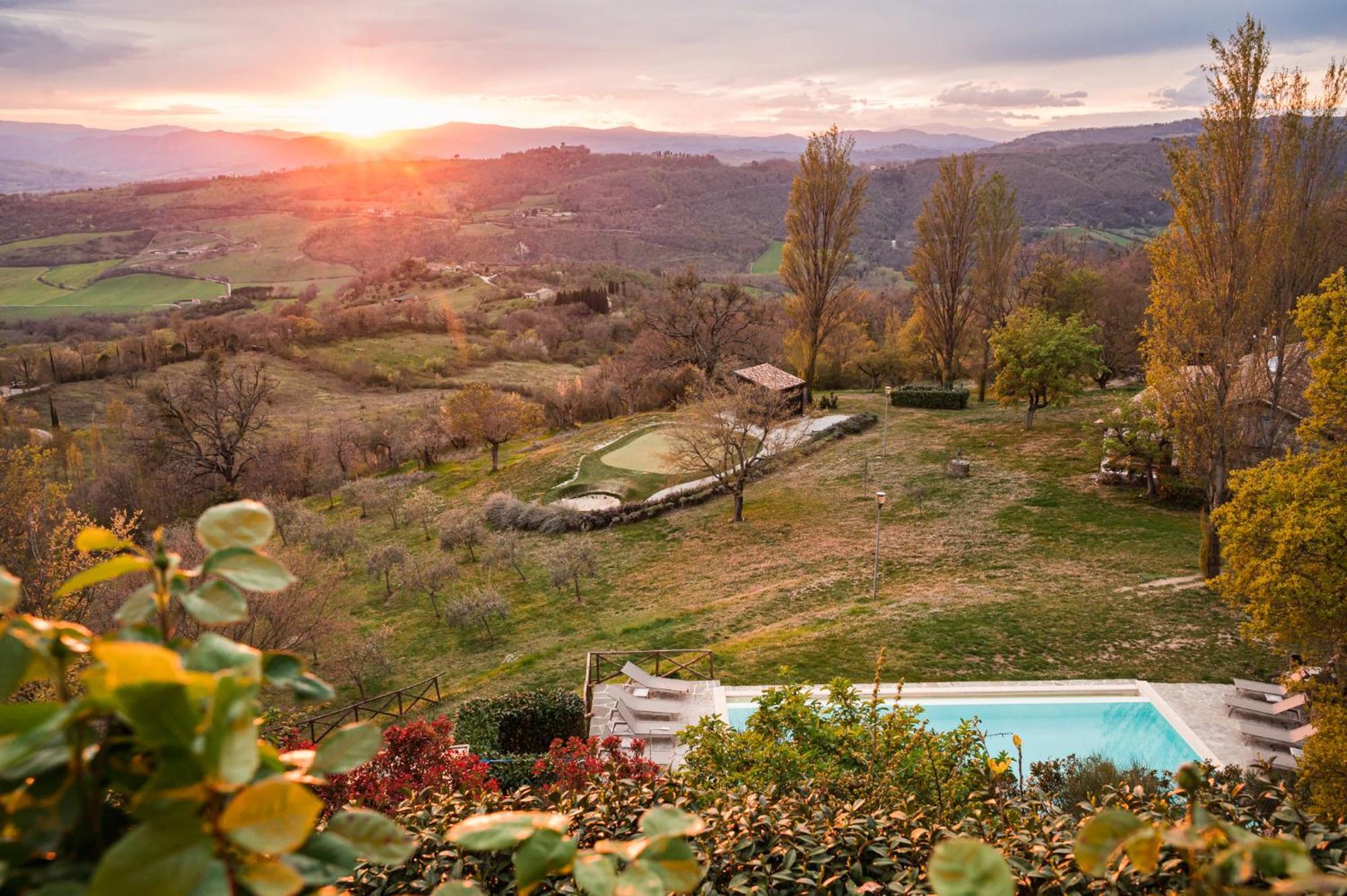 Nikis Resort Губбио Экстерьер фото